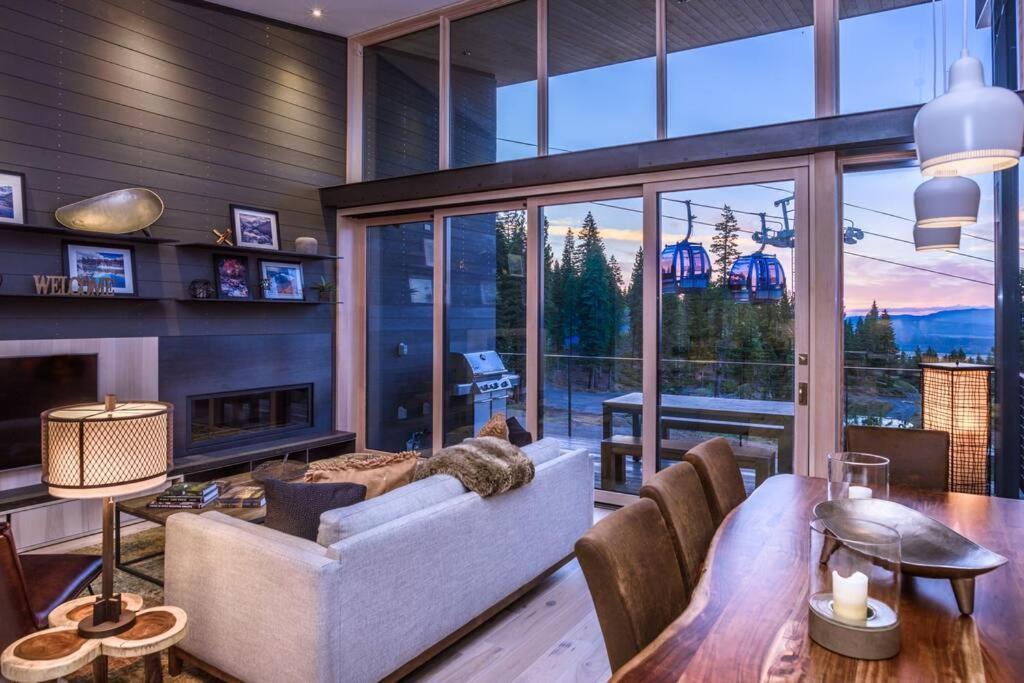 Modern Ski In-Out Home, Mid-Mountain Truckee Exterior photo