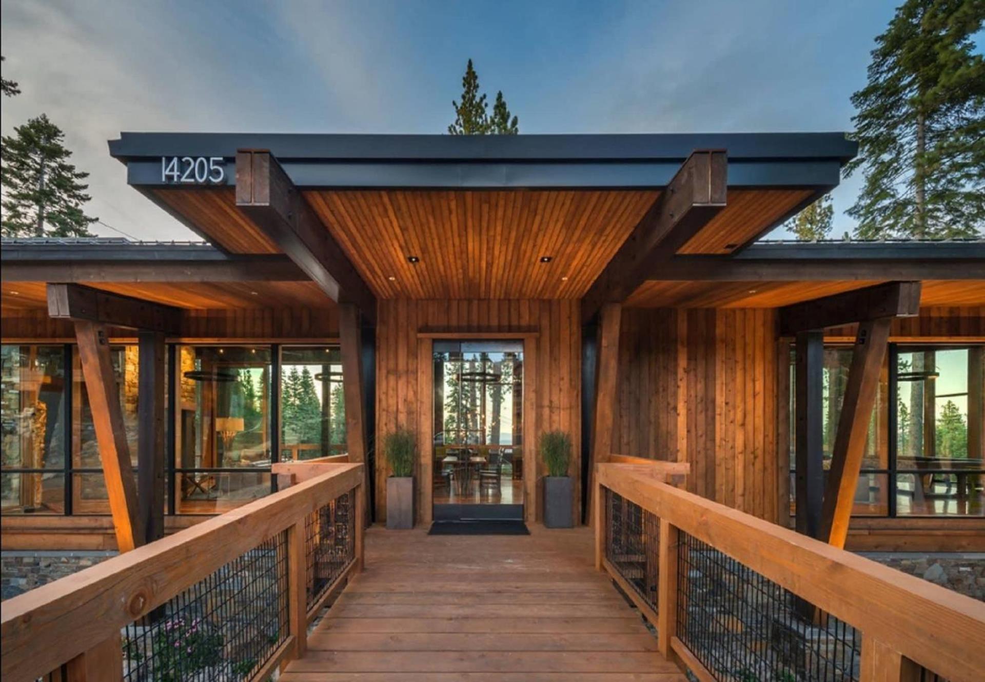 Modern Ski In-Out Home, Mid-Mountain Truckee Exterior photo