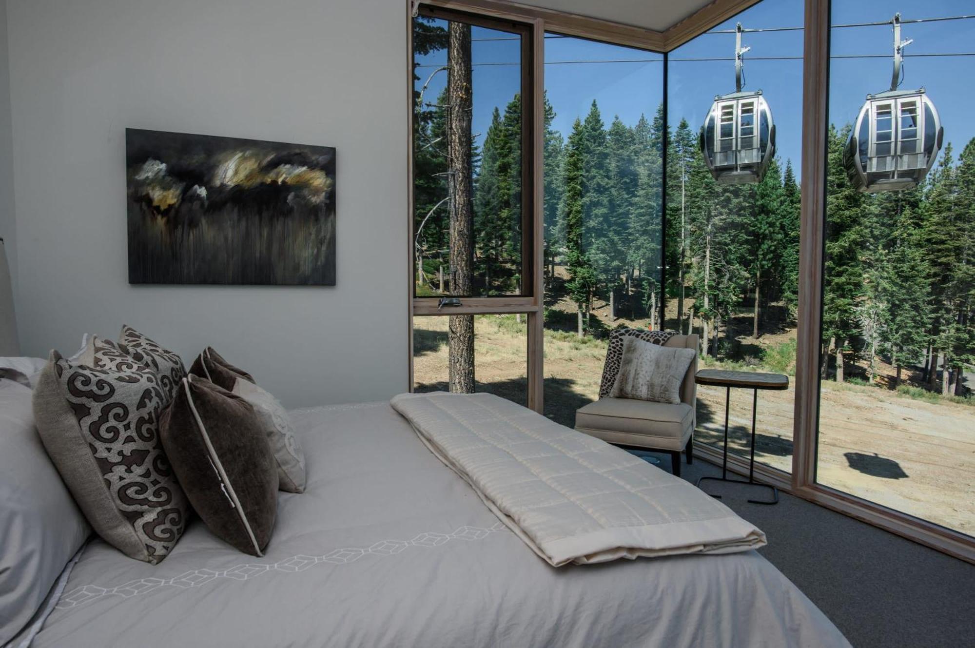 Modern Ski In-Out Home, Mid-Mountain Truckee Exterior photo