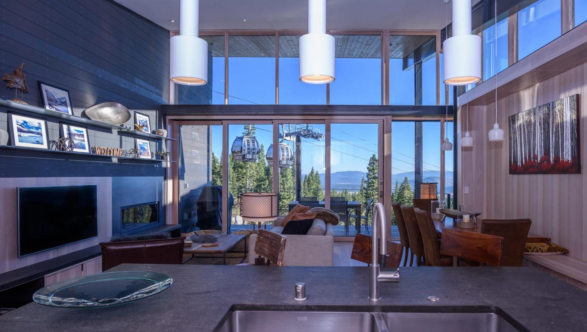 Modern Ski In-Out Home, Mid-Mountain Truckee Exterior photo