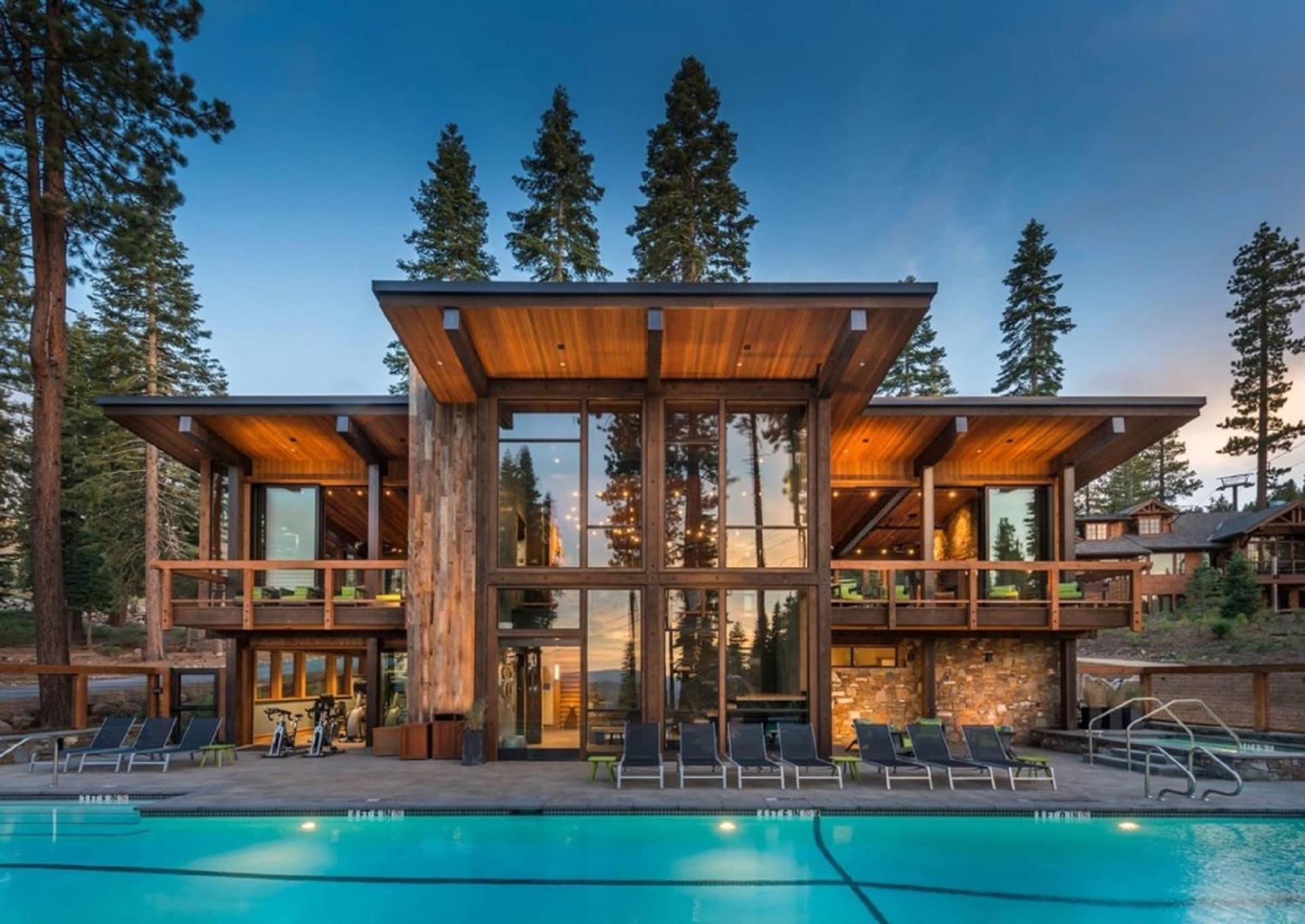 Modern Ski In-Out Home, Mid-Mountain Truckee Exterior photo