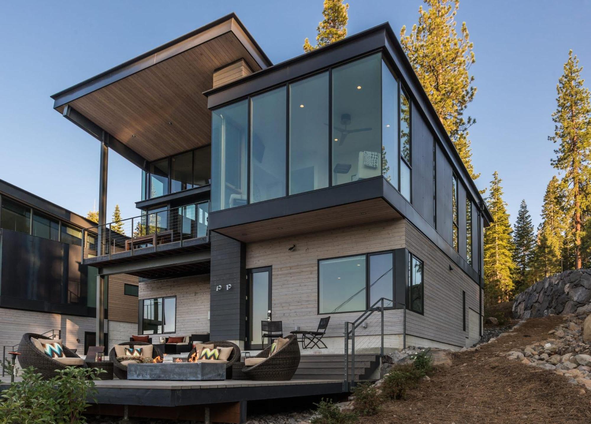 Modern Ski In-Out Home, Mid-Mountain Truckee Exterior photo